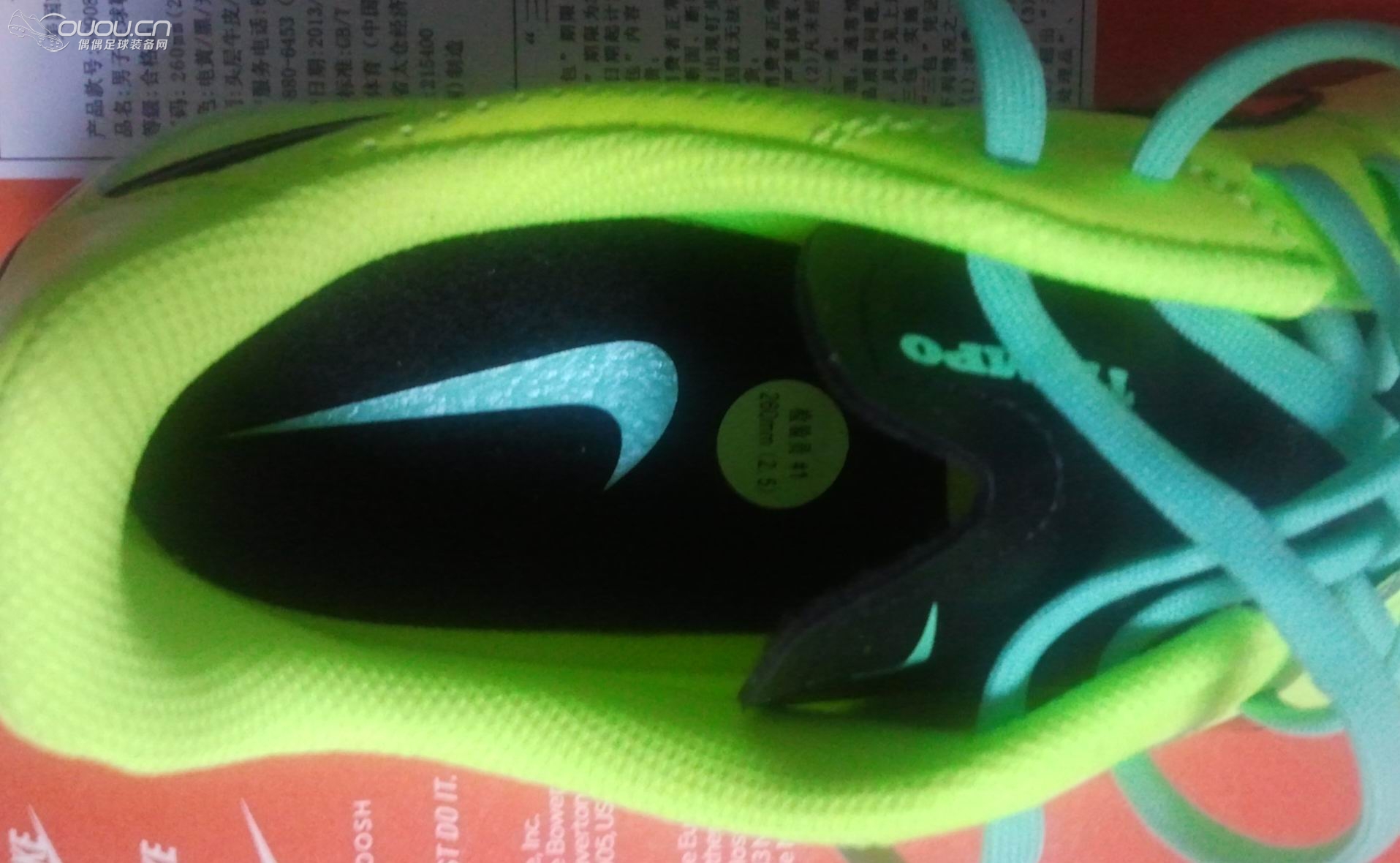 新入手传奇4 骚绿 低端AG 附图片 另求真伪鉴别~~~