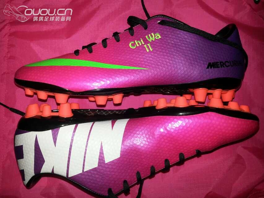 小弟買了對頂級球鞋!!大家可以進來評價一下嗎???