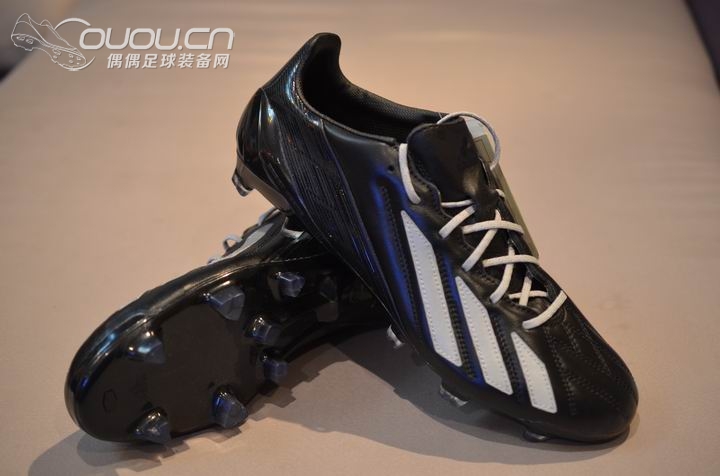 索然无味的噱头—荧光版F50