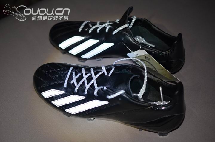 索然无味的噱头—荧光版F50