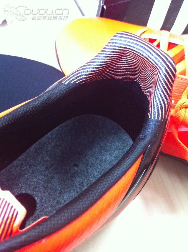 双十一好价F30到手,惹火红。