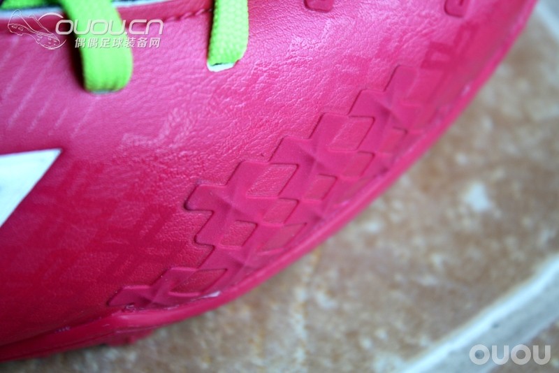 猎鹰LZ II玫红桑巴配色Predator Absolion LZ TF