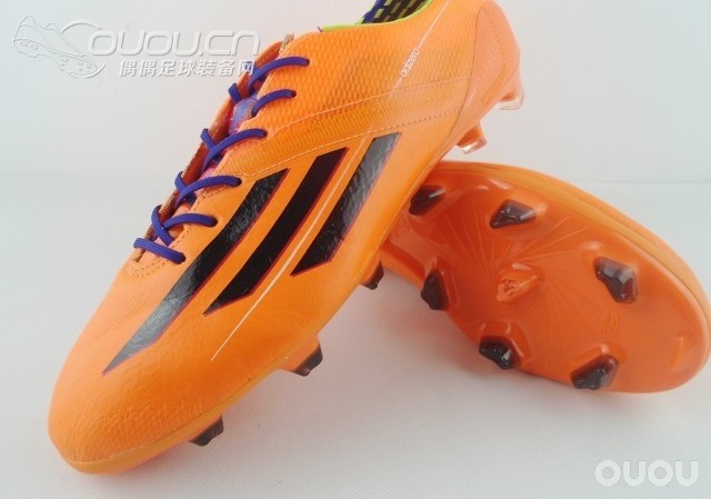 已入f50 adizero IV 的哥们帮帮忙