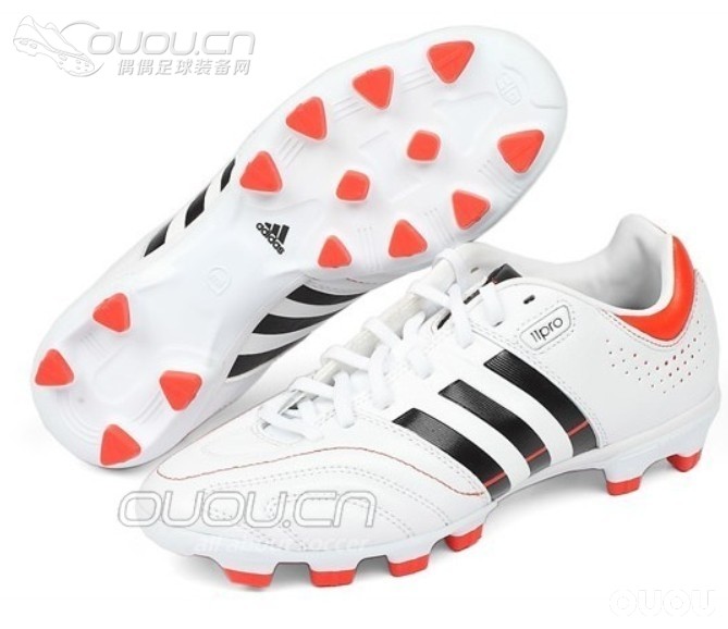 各位球星都来说说自己穿过的鞋子的宽窄呗,互相交流以备买新鞋。