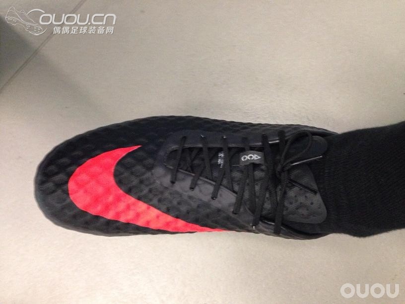 Nike Hypervenom Phantom HG顶级款毒锋黑红色作业,30张精彩大图