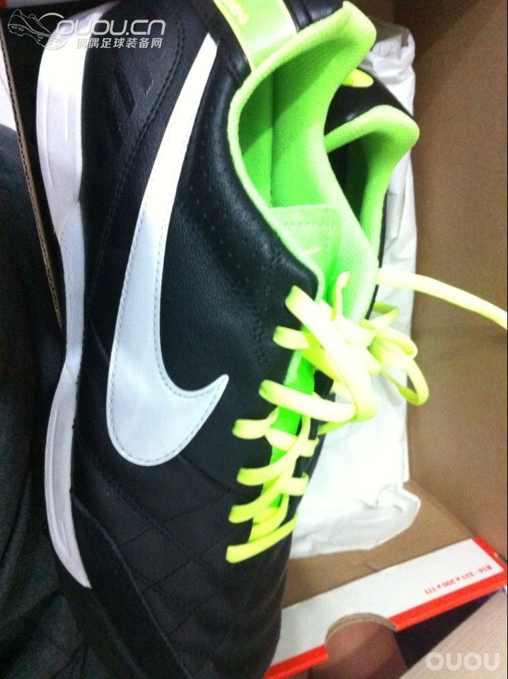 新人求助 某宝买了双碎钉传奇,心里犯嘀咕 求鉴定!