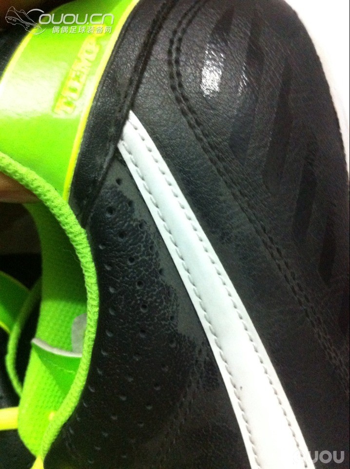 新人求助 某宝买了双碎钉传奇,心里犯嘀咕 求鉴定!