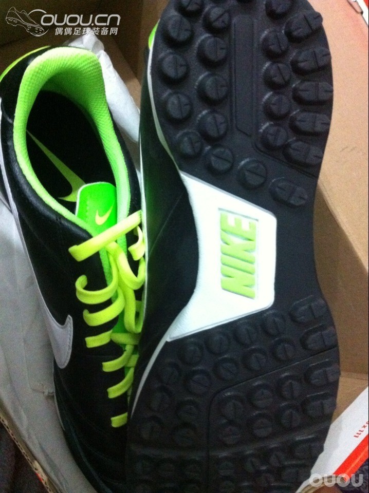 新人求助 某宝买了双碎钉传奇,心里犯嘀咕 求鉴定!