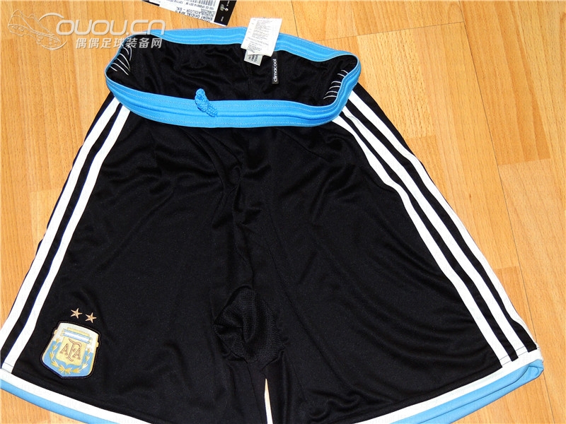 (偶偶全国首发)2014年世界杯款阿根廷国家队客场球裤(高清细节图分享)