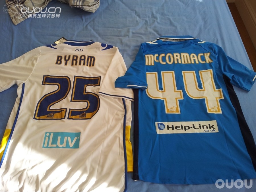 Leeds United 2nd away shirt—–with M44 printing