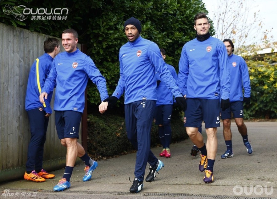 这是新款鲨鱼皮么?