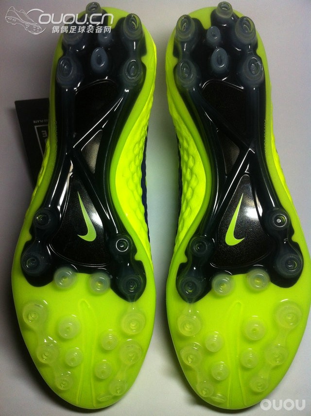 【新年新传奇,马年新马蹄,祝大家马上有传奇,天天买顶级!!】