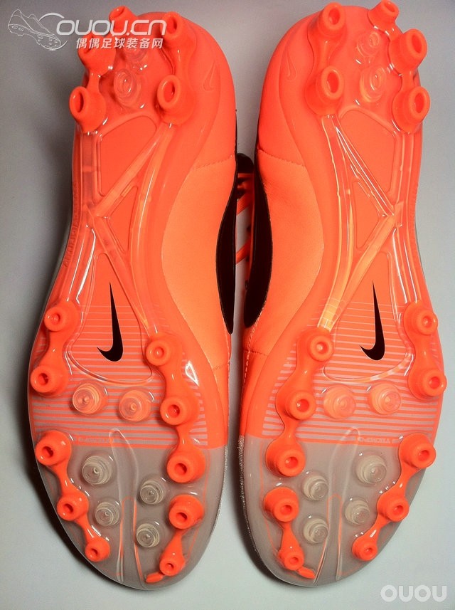 【新年新传奇,马年新马蹄,祝大家马上有传奇,天天买顶级!!】