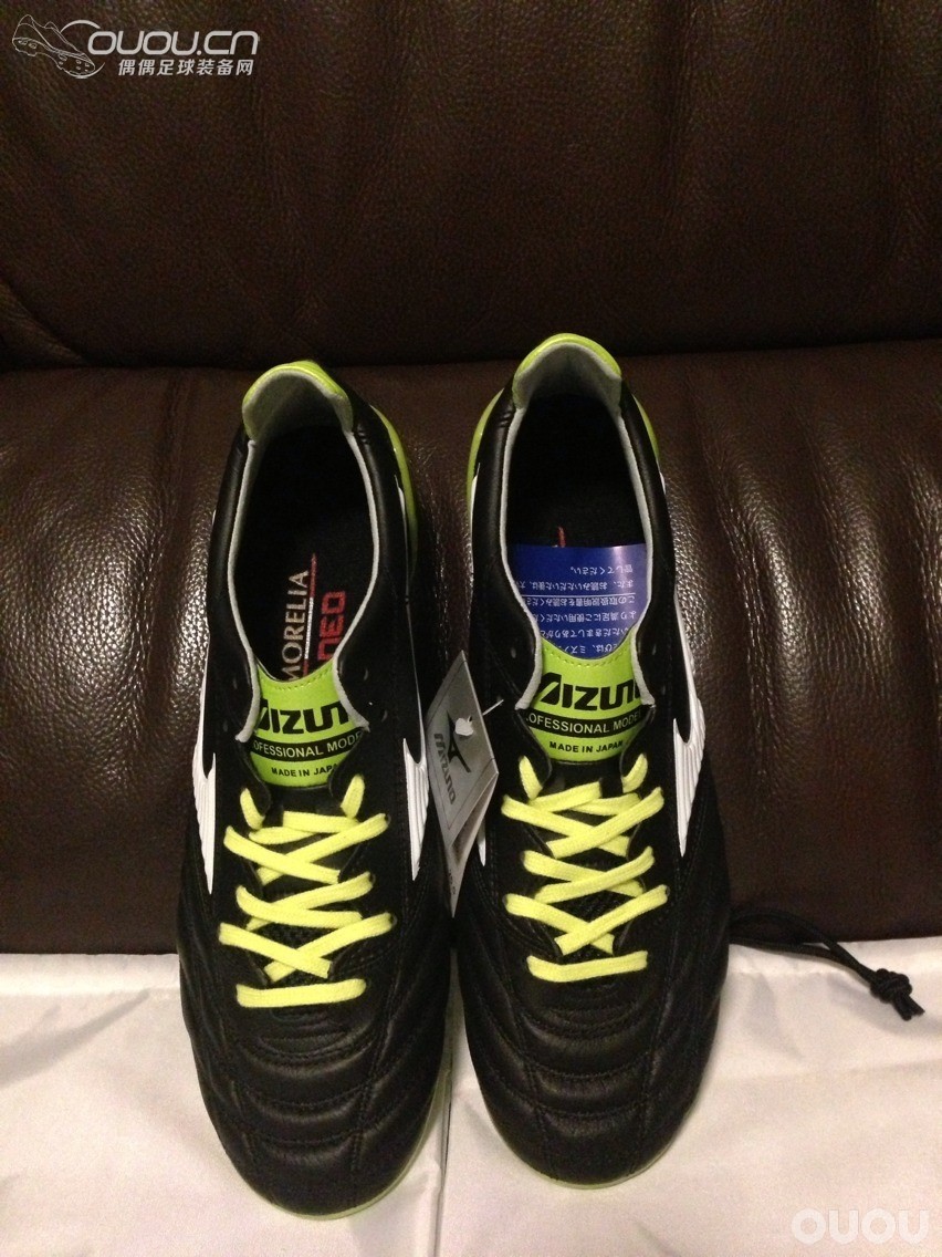 熊孩子过后学会了闷骚,日产黑绿NEO与意产传奇黑绿