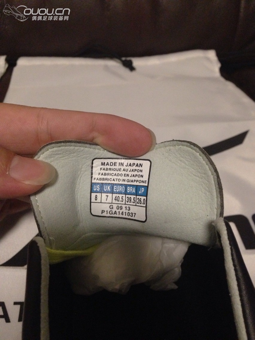 熊孩子过后学会了闷骚,日产黑绿NEO与意产传奇黑绿