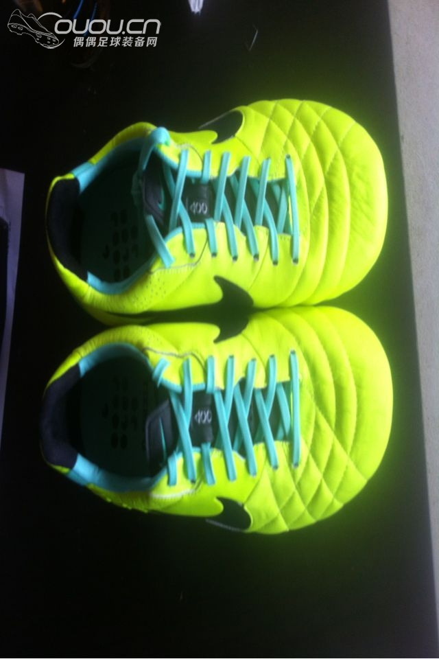 tiempo legend iv后半布分是神马材料呢?