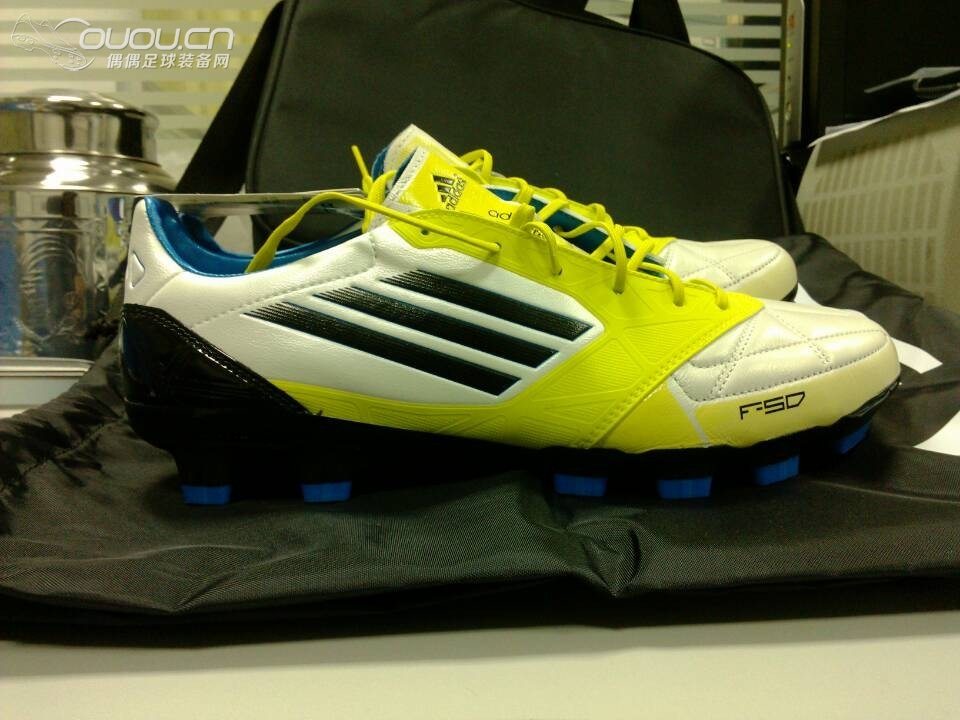 从岛国又漂来了一对F50……