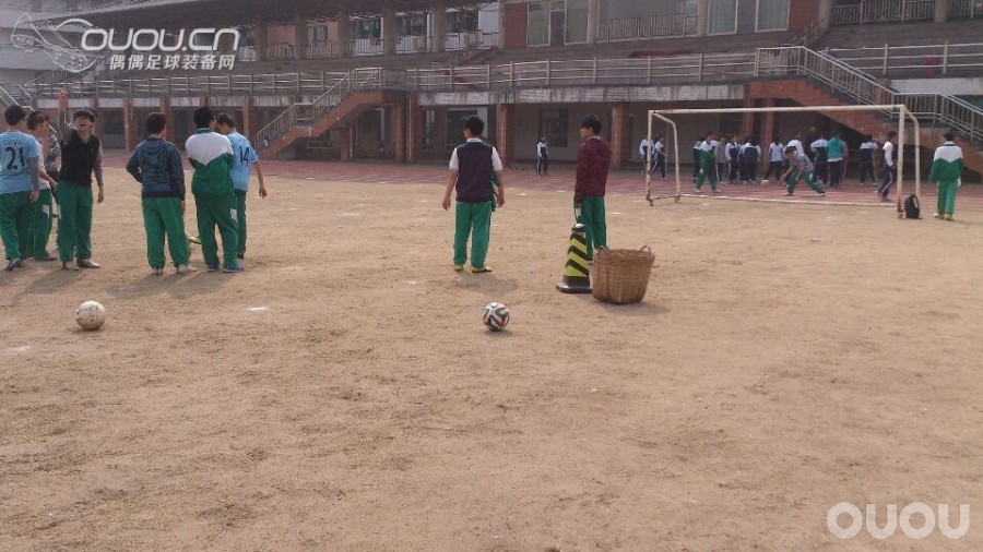 又是昨天的高中生!