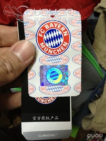 双12入的拜仁短裤 求鉴定。。。