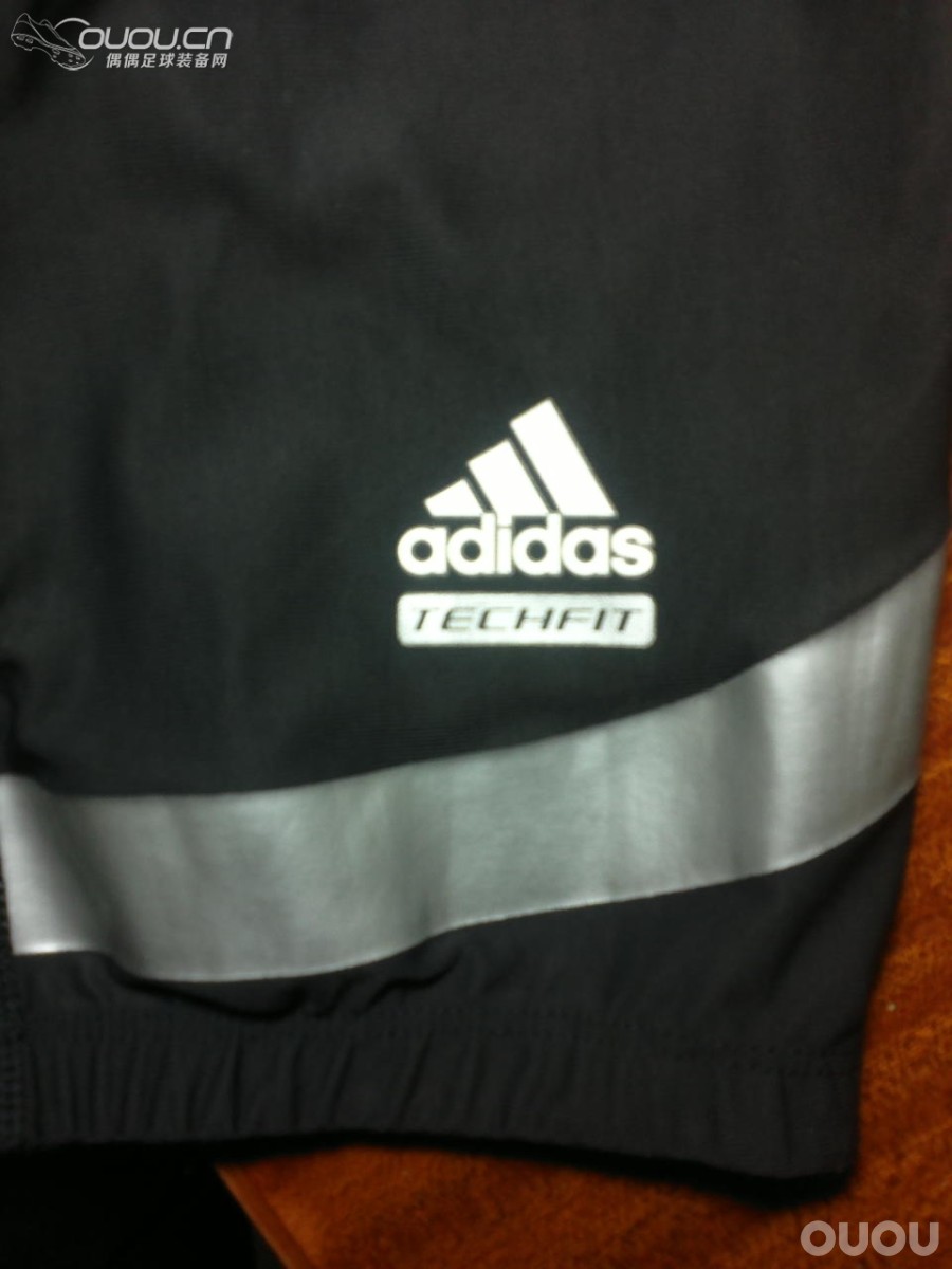 快要入冬了,分享一下自己新装备,拍照时候新发现哦~~