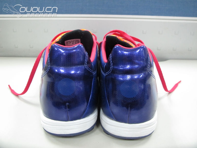 adidas 11nova tf 简单评测