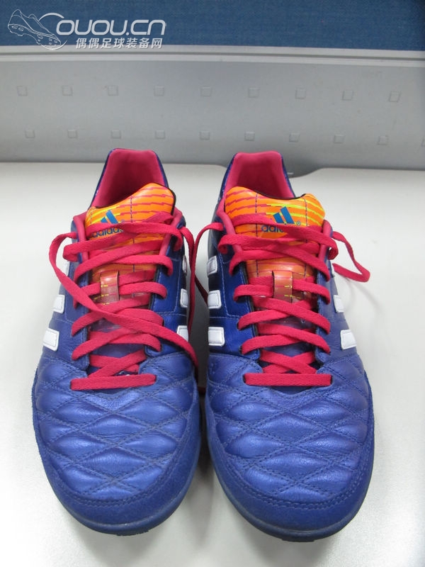 adidas 11nova tf 简单评测