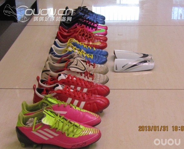 2013我的鞋子、附上球队全家福、