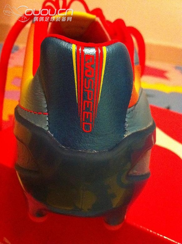 大爆发之12-首发EVOSPEED蓝橙色K皮FG和新鞋鞋码意见