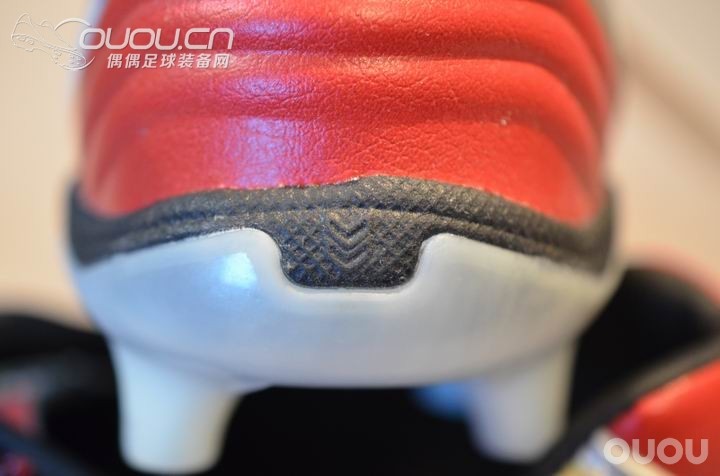 灯红酒绿的黄蜂—Hummel Serrate 2