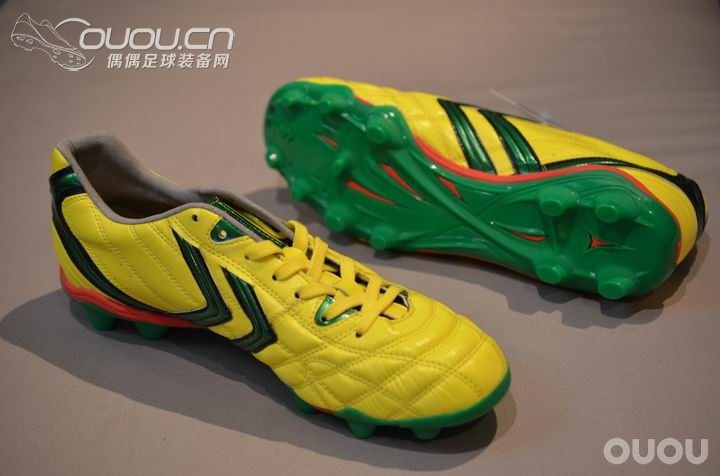 灯红酒绿的黄蜂—Hummel Serrate 2