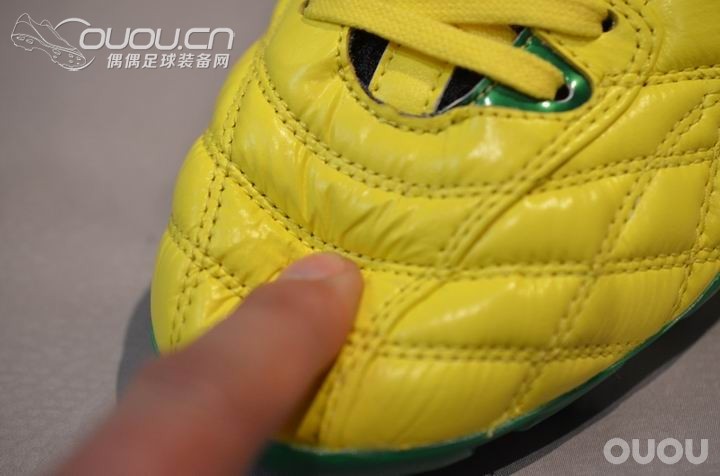 灯红酒绿的黄蜂—Hummel Serrate 2