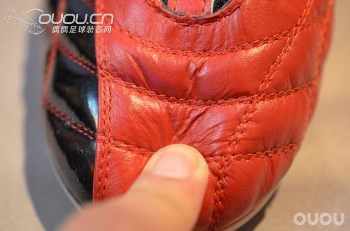 灯红酒绿的黄蜂—Hummel Serrate 2