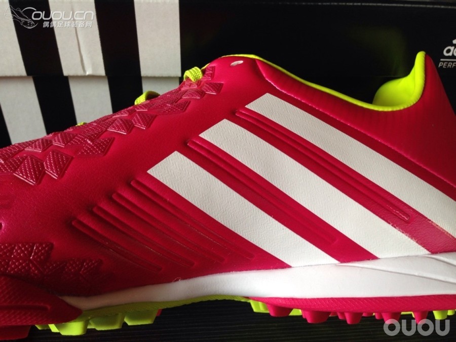 猎13 桑巴粉色 中端 TF 收到拍几张