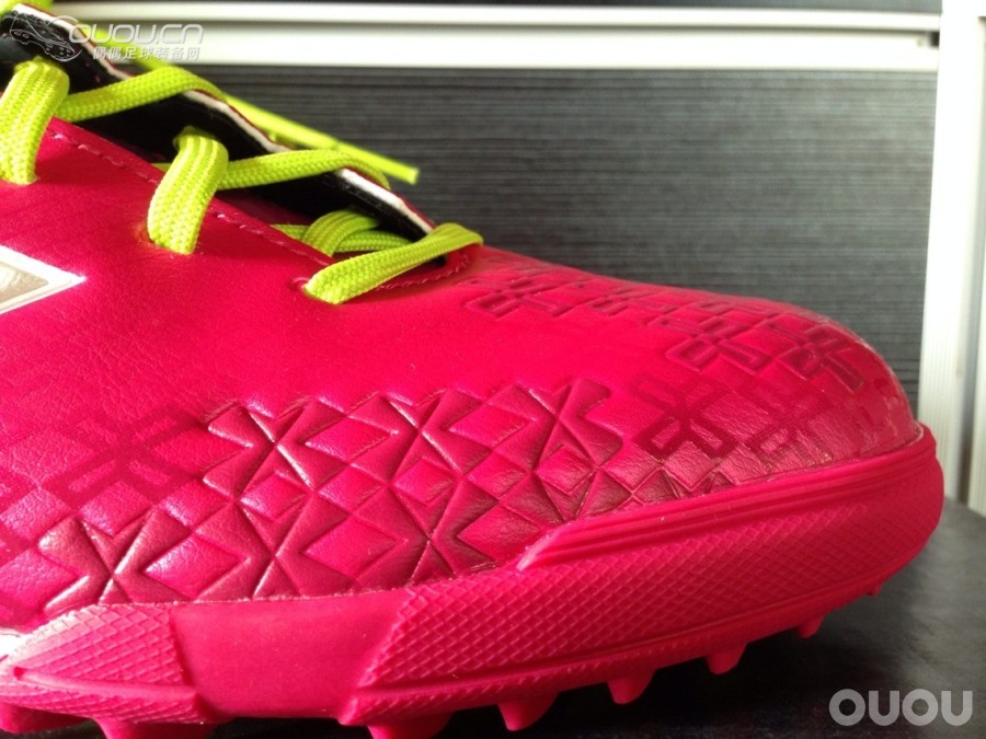 猎13 桑巴粉色 中端 TF 收到拍几张