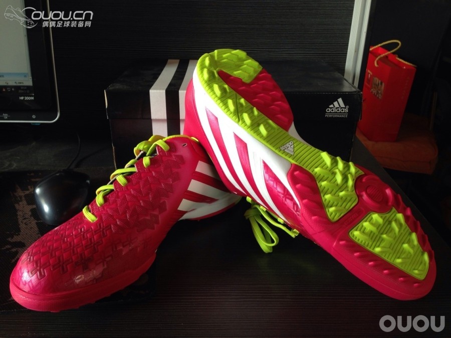 猎13 桑巴粉色 中端 TF 收到拍几张