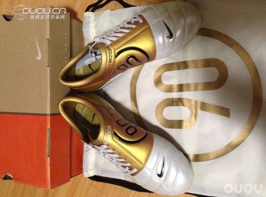 最近入手两双鞋子 发上来与大家分享一下!嘿嘿!