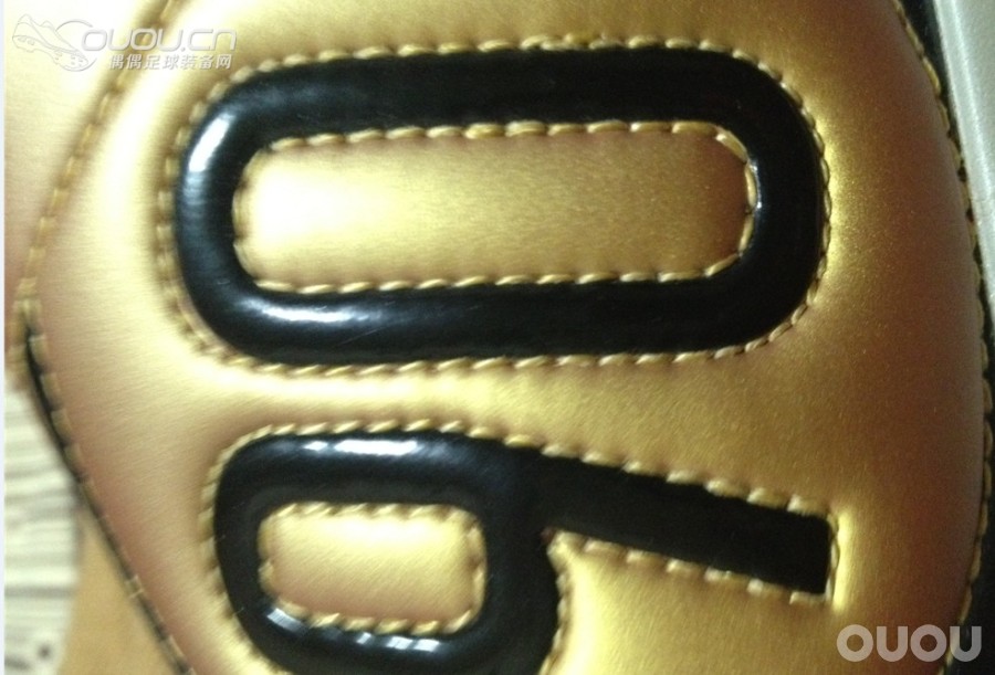 最近入手两双鞋子 发上来与大家分享一下!嘿嘿!