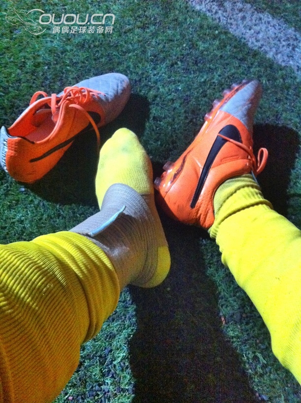 夜场足球,非常过瘾的说。TiempoⅤ,传奇继续。