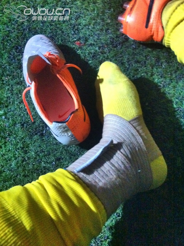 夜场足球,非常过瘾的说。TiempoⅤ,传奇继续。