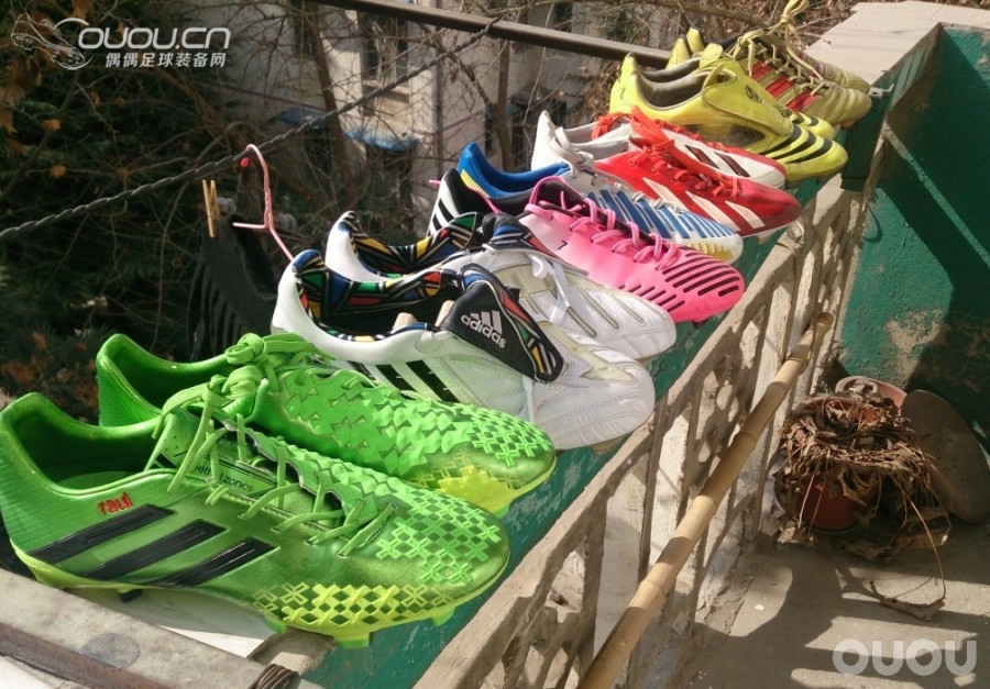 好久没有露脸了,快过年了,我也来晒晒入偶偶来的战靴,献丑啦~