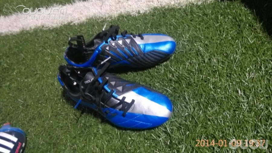 我要顶级战靴の朝花夕拾 猎鹰12 HG vs T90 Laser IV HG