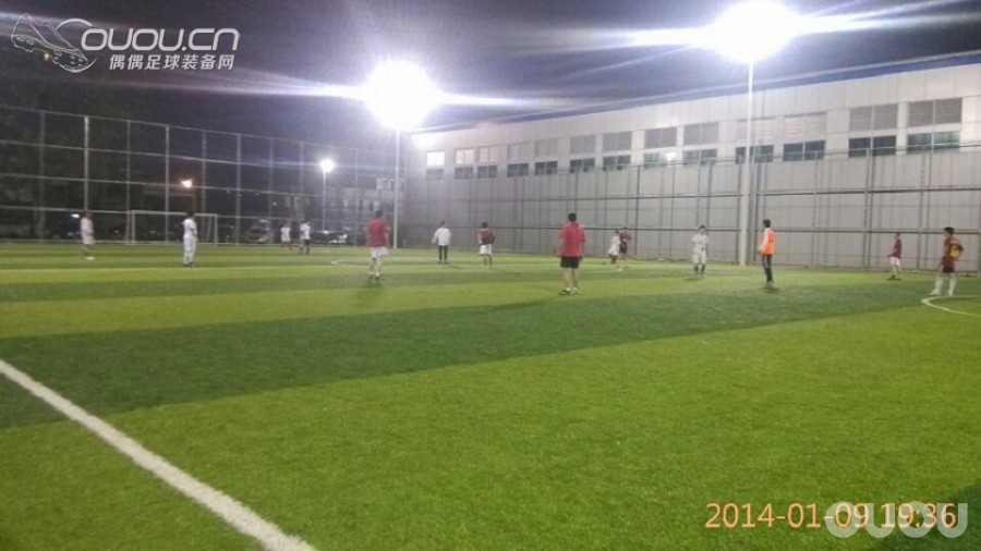 我要顶级战靴の朝花夕拾 猎鹰12 HG vs T90 Laser IV HG