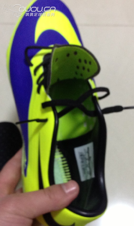 刚入的毒蜂次顶,请达人帮忙鉴定一下真伪!