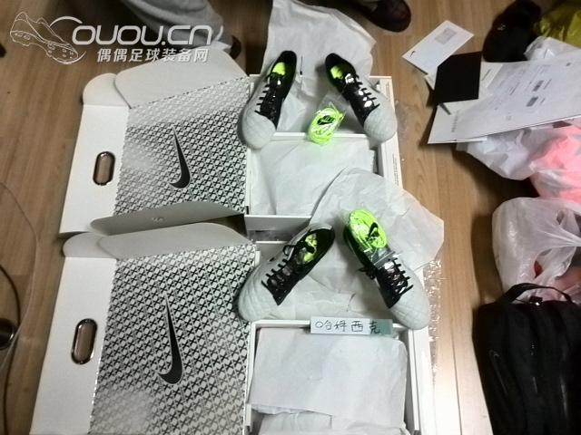 Nike Tiempo XX Pack 全球限量500套的Tiempo 20周年纪念版 开箱图