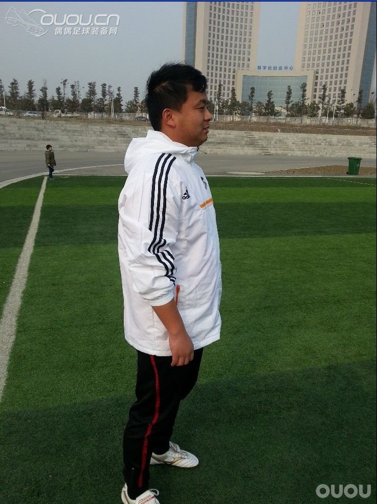 这次拉的这个赞助商还可以,东西配的齐,哈哈