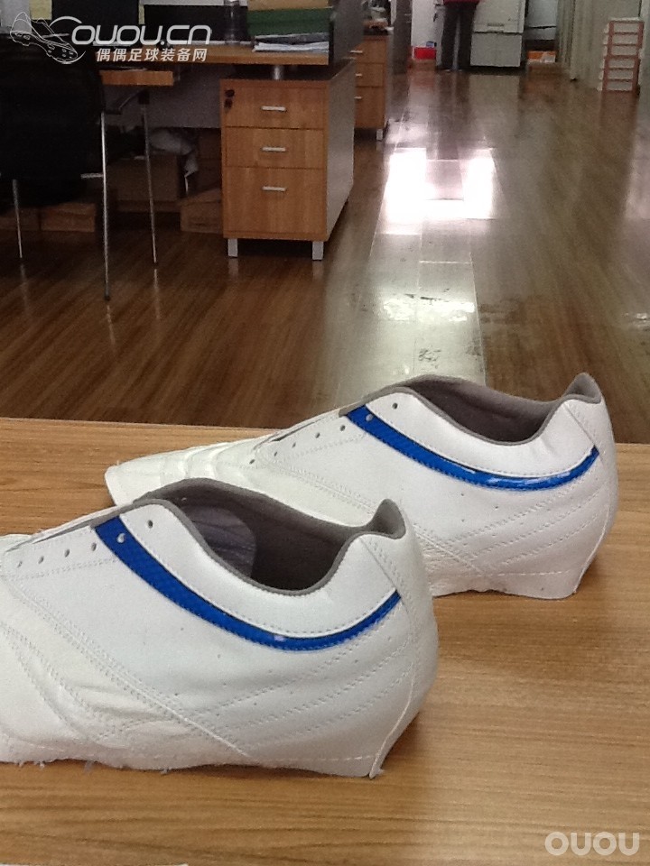 战靴工厂谈谈鞋后跟