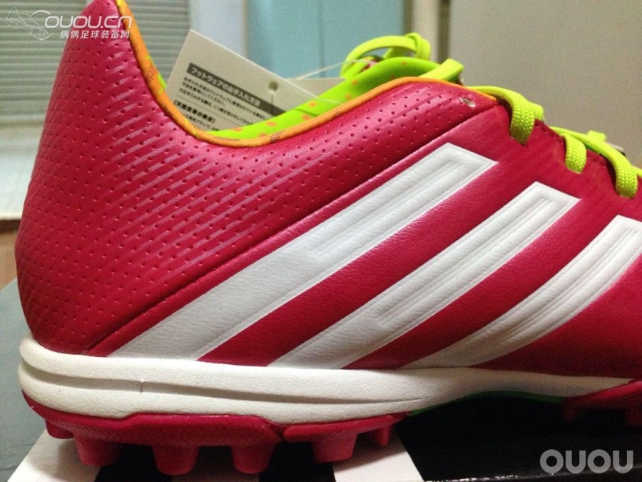 从东京寄来的【猎13 桑巴粉色 次顶级 TF】 刚刚收到,终于得偿所愿。