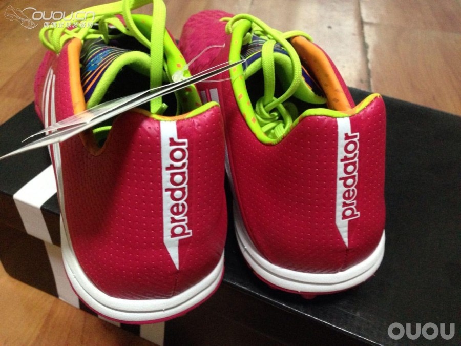 从东京寄来的【猎13 桑巴粉色 次顶级 TF】 刚刚收到,终于得偿所愿。