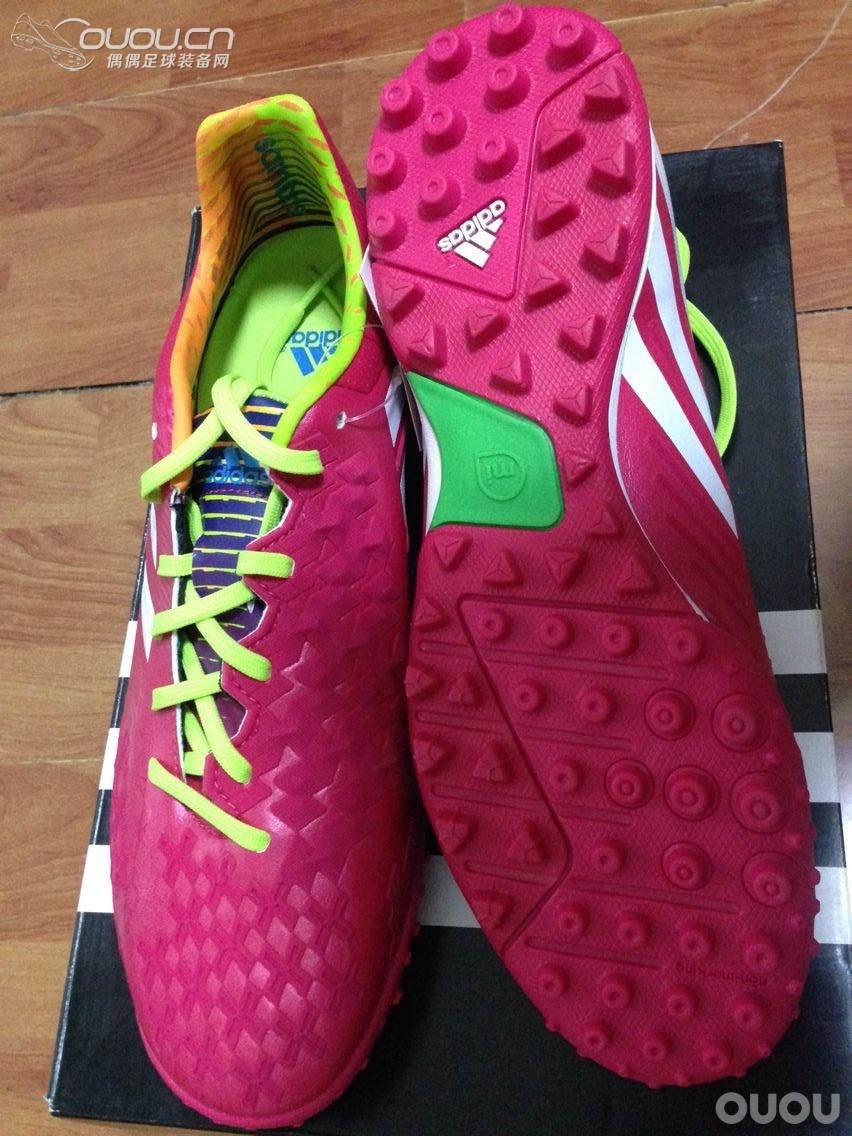 从东京寄来的【猎13 桑巴粉色 次顶级 TF】 刚刚收到,终于得偿所愿。