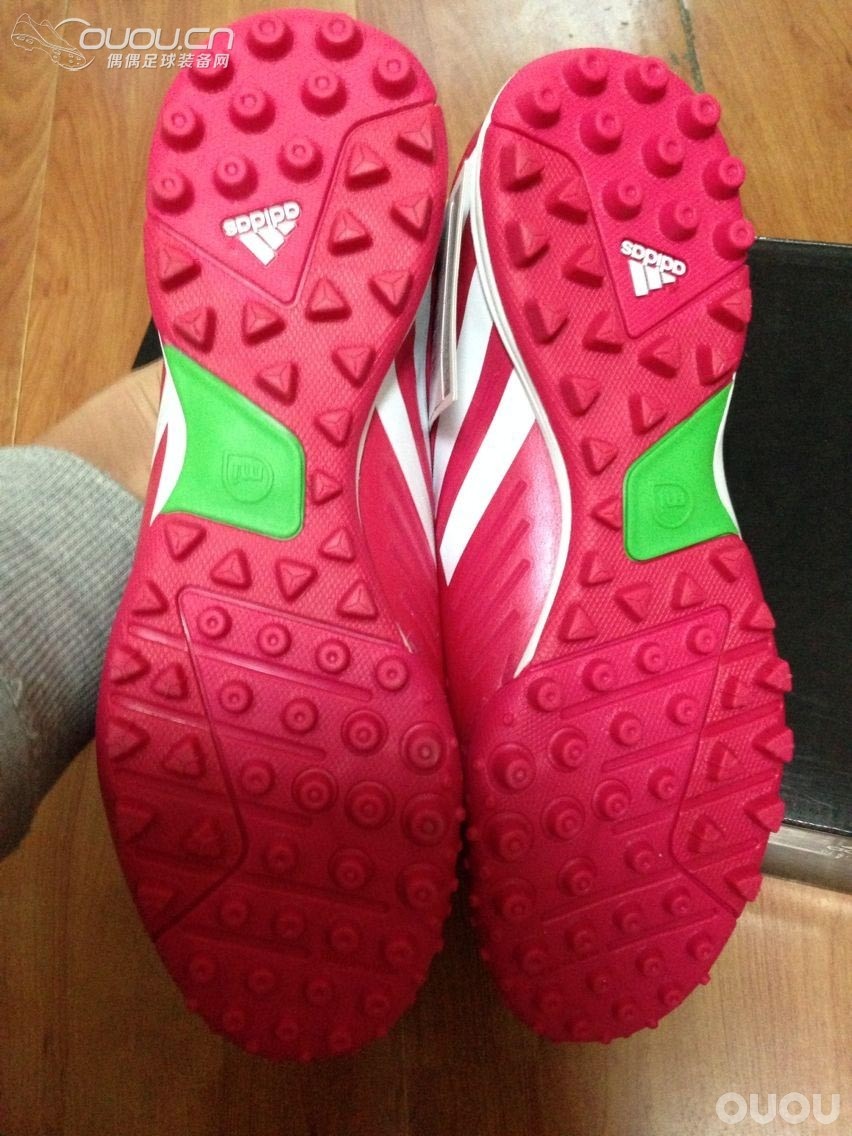 从东京寄来的【猎13 桑巴粉色 次顶级 TF】 刚刚收到,终于得偿所愿。